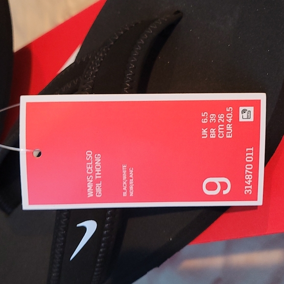 Nike Celso Girl Slides - Picture 4 of 4